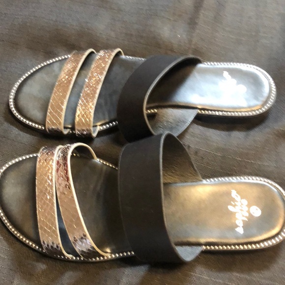Ladies sandals - Picture 1 of 5